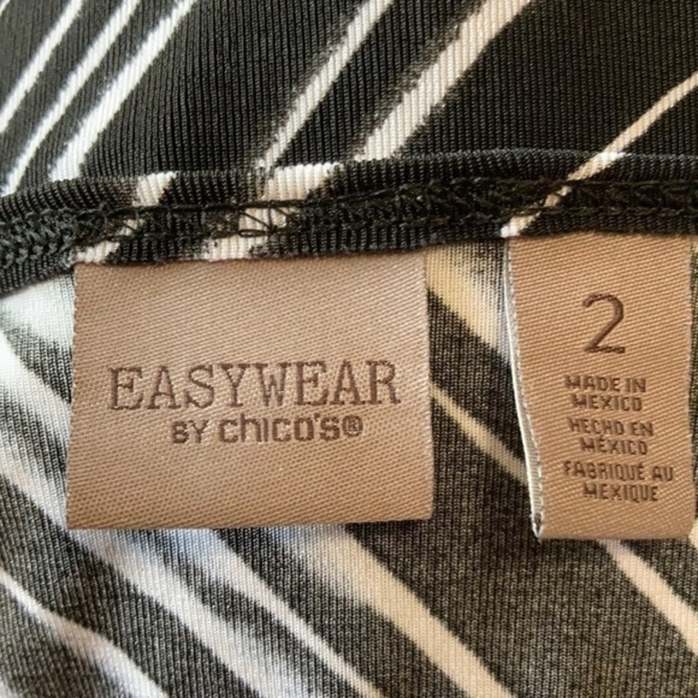 Chico’s size 2, asymmetrical black & white V-neck - Picture 6 of 10